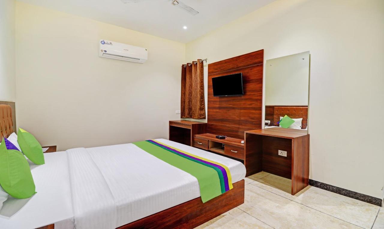 Treebo Trend Gt Palace Fatehabad Road Otel Agra  Dış mekan fotoğraf